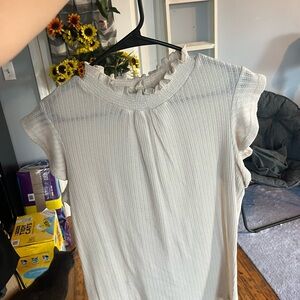 Chic White Ruffled Women's Blouse